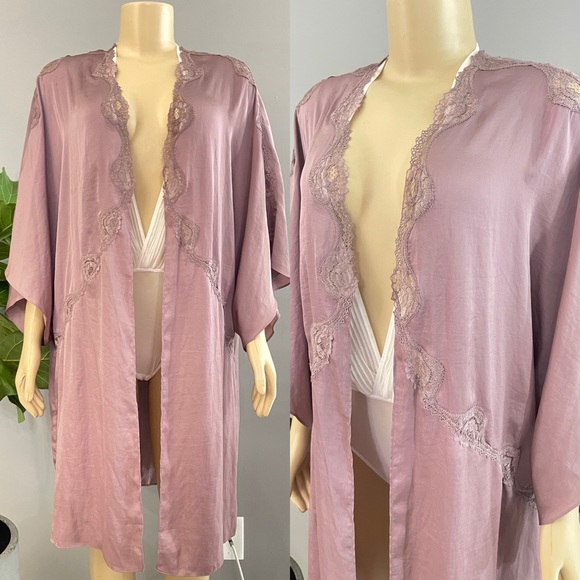NEW Victoria’s Secret Dream Angels SATIN Long KIMONO  Robe - Picture 2 of 4